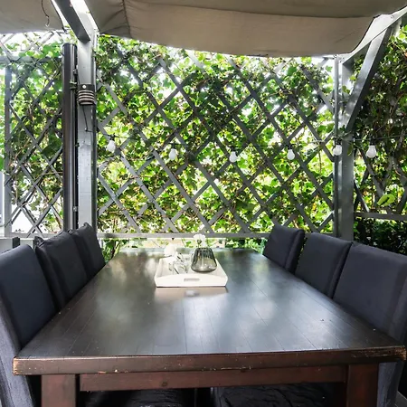 Lio Apartment *